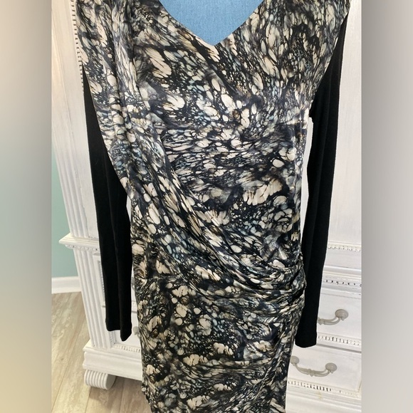 Nicole Miller Artelier Dress Size 6 100% Silk Sash On the Front in EUC - Picture 4 of 10